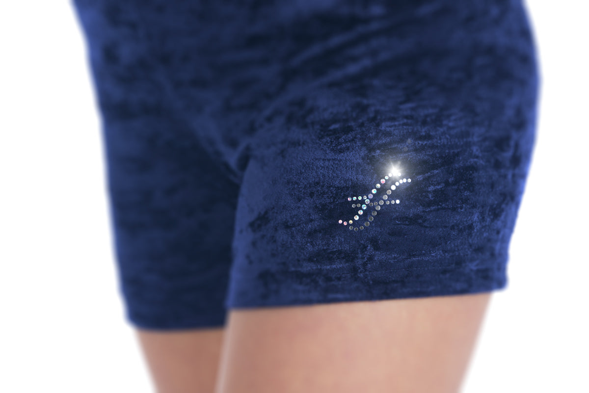 Blaue Samt Turnhose mit ff Fischer Glitzersteinen im Detail